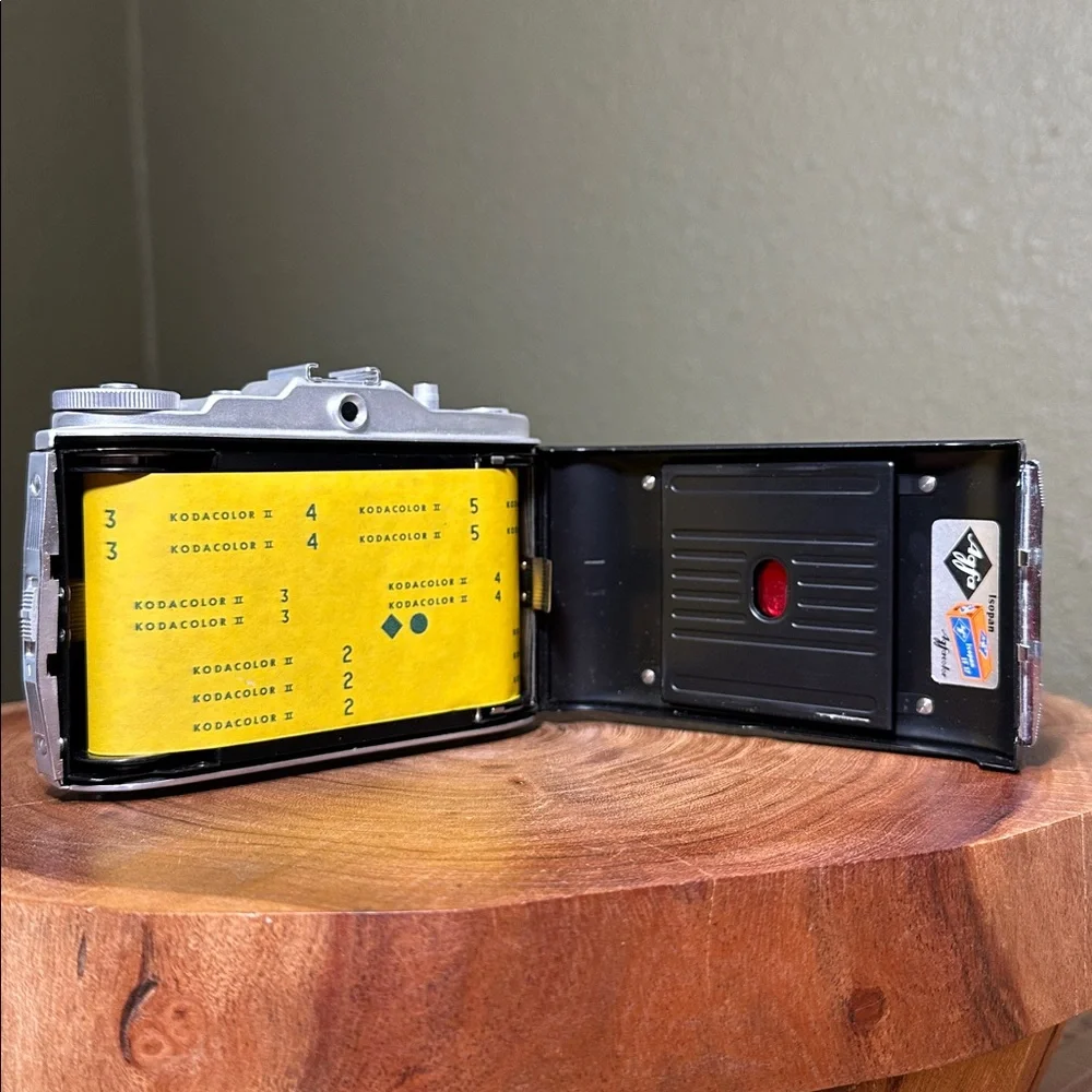 Agfa Isolette I - Working & GORGEOUS + Mystery Film